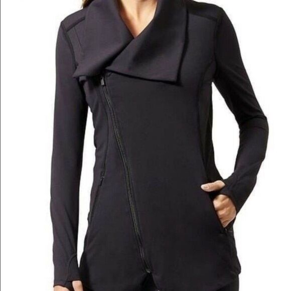Athleta Blissout Black Jacket Thumbs Holes Wicking Full Asymmetric Zip Womens S - Picture 2 of 14